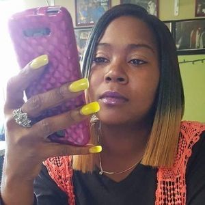 Meet your Posher, Kendra