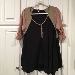 We the Free color blocked t