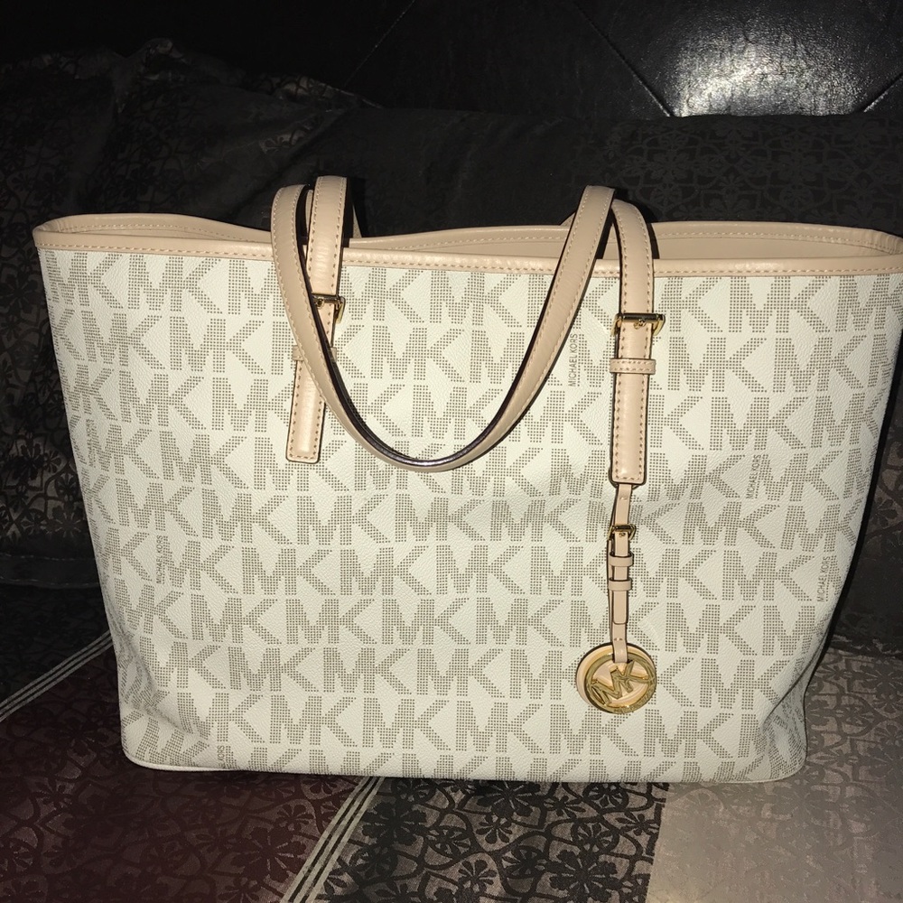 Michael Kors Jet Set ( Vanilla )