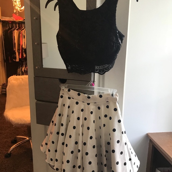 Dresses & Skirts - homecoming dress