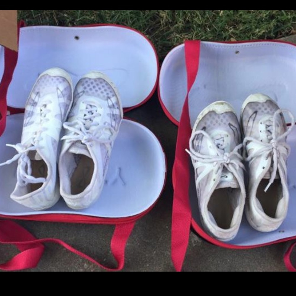 Nfinity vengeances cheer shoes
