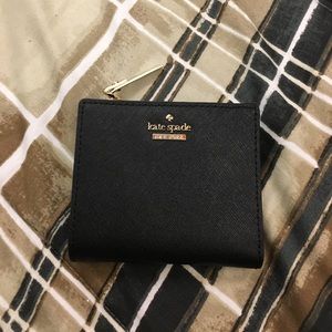 🎄Kate Spade bifold wallet