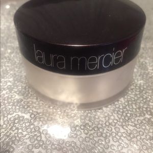 Laura mercier translucent setting powder - used