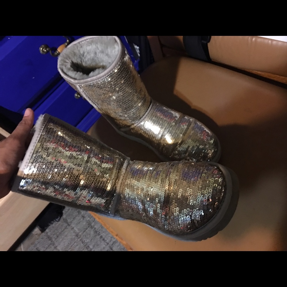Silver sequin uggs - Picture 2 of 2