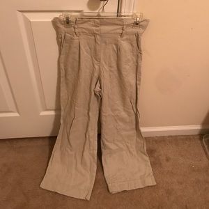 Linen Wide-Legged Pants. No Belt.