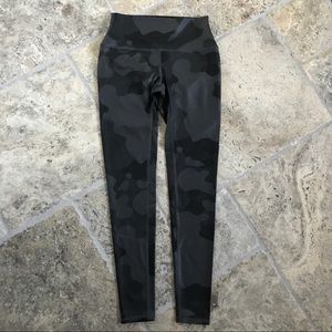 Alo Yoga High Waist Airbrush Leggings