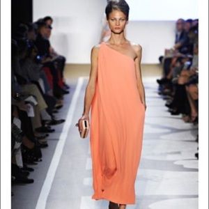 Diane Von Furstenberg beautiful one shoulder dress
