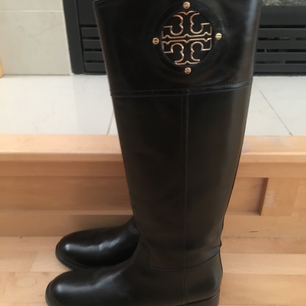Authentic Tory Burch Kiernan boots (size 7)