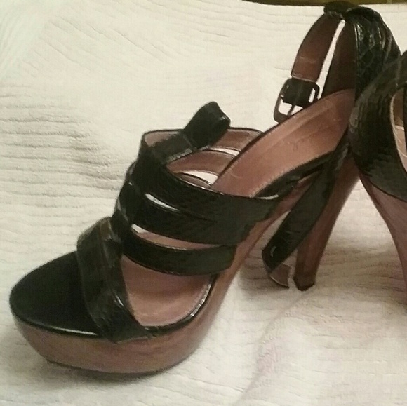 Qupid high heels. - Picture 2 of 4