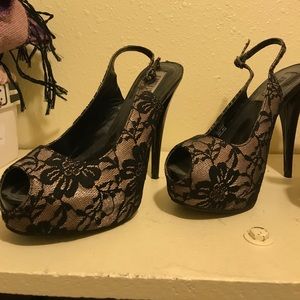 Jennifer Lopez peep toe high heels