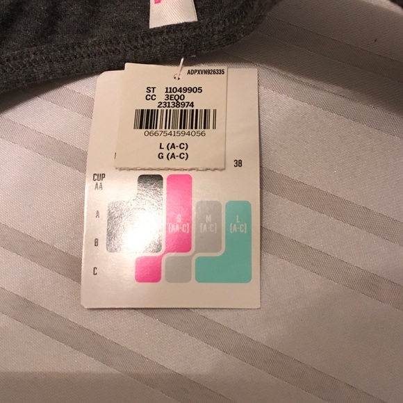 New Victoria's Secret Pink Racerback Sports Bra - Picture 5 of 6