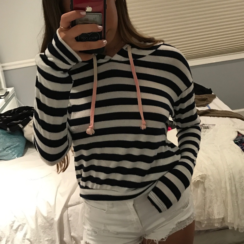 Trendy striped hoodie