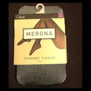 Plus size fishnet tights
