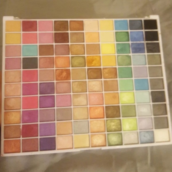 L.A. Colors Palette - Picture 2 of 4