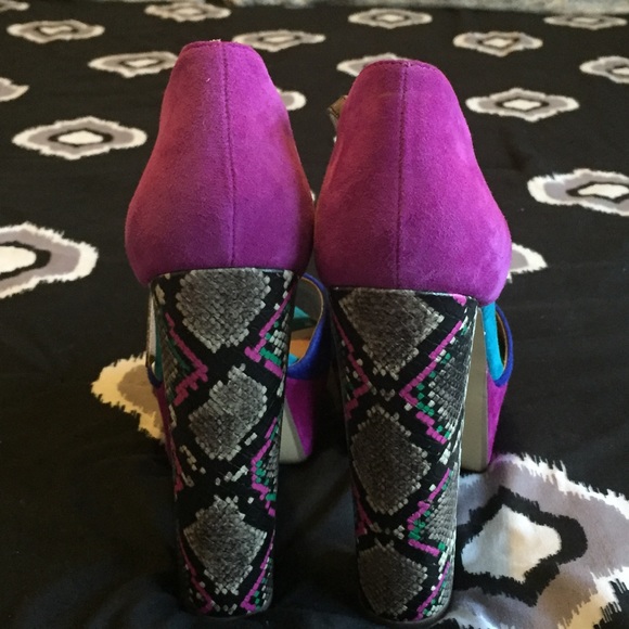 Steve Madden Myrra Platform Sandal - Picture 3 of 4