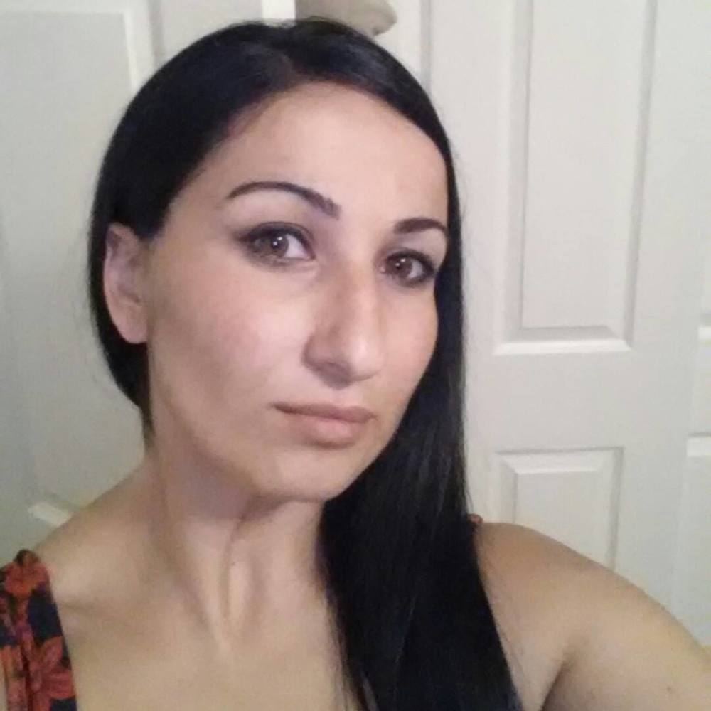 Meet your Posher, Denila
