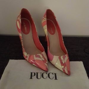 Authenitic Emilio Pucci Signature Classic Pumps