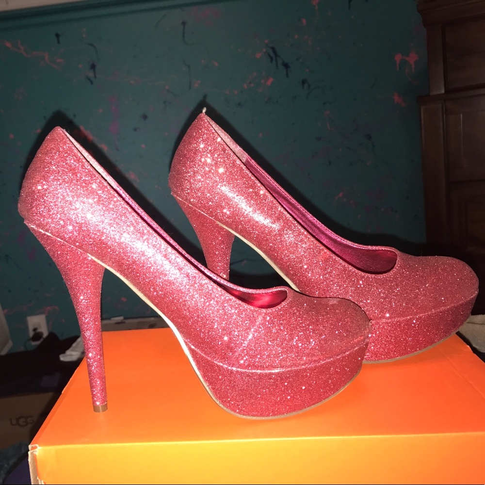 size 8 pink sparkly heels