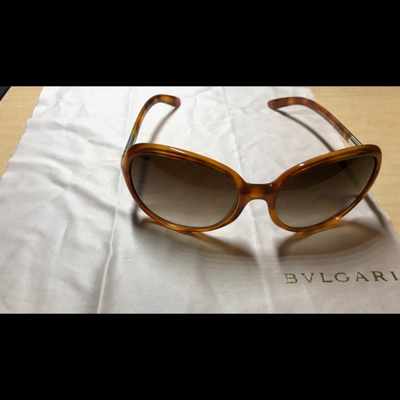 Prada Sunglasses - Picture 3 of 7