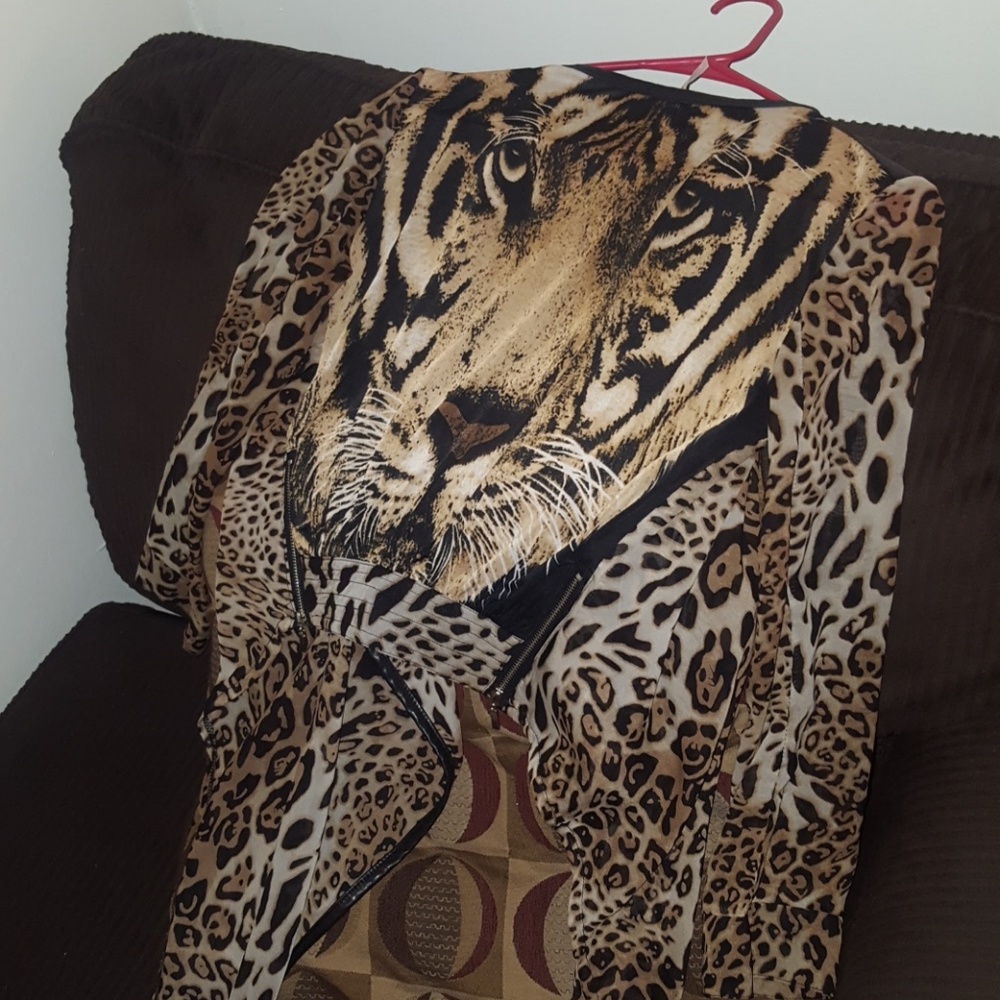 Thin leapord jacket!