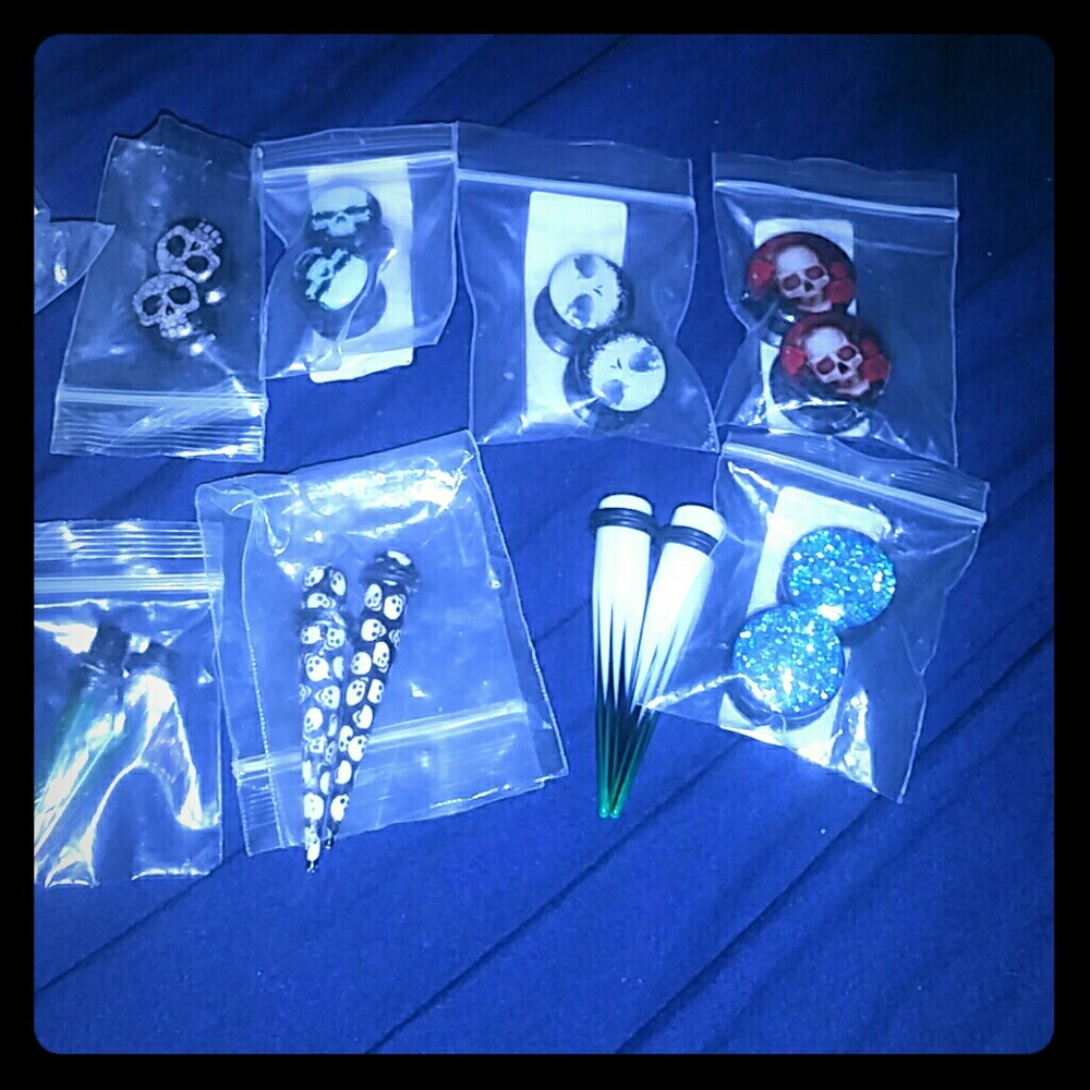 Assorted Plugs & Tapers
