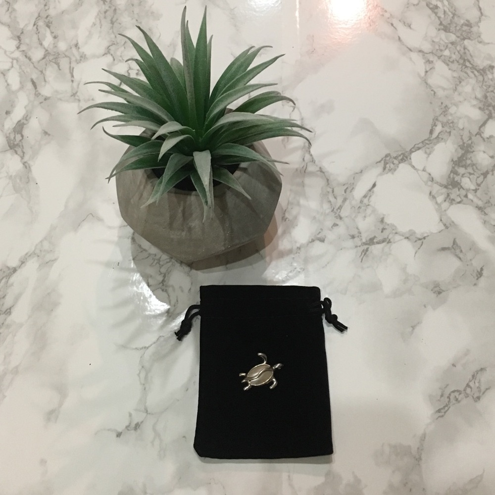 14K Silver Honu with Mother of Pearl inlay