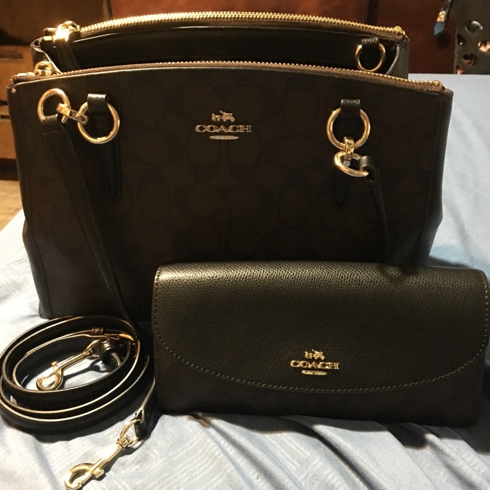 Matching coach set