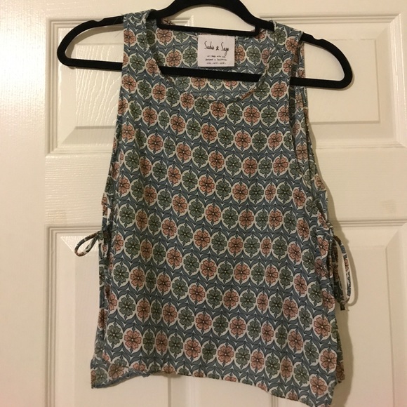 Sadie and Sage Floral Print Silk Top - Picture 1 of 3