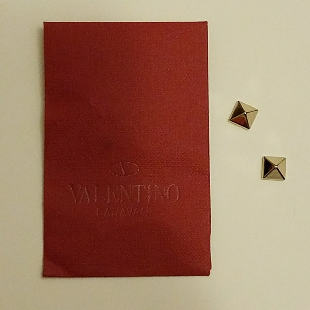 Replacement Valentino Gold Rock Studs
