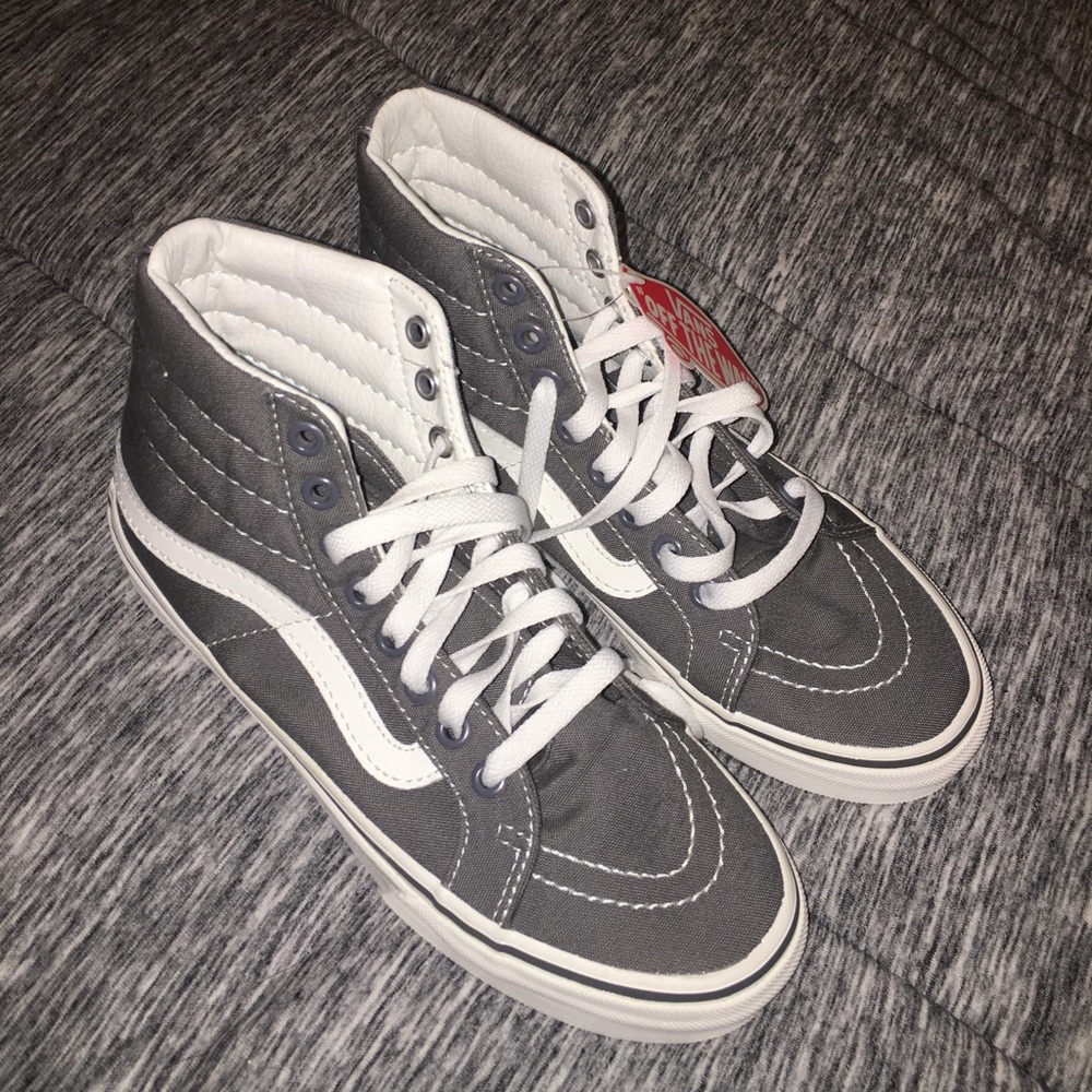Skate high vans NWT gray