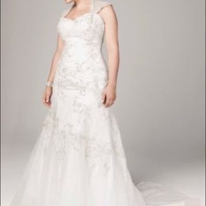 Plus size wedding dress