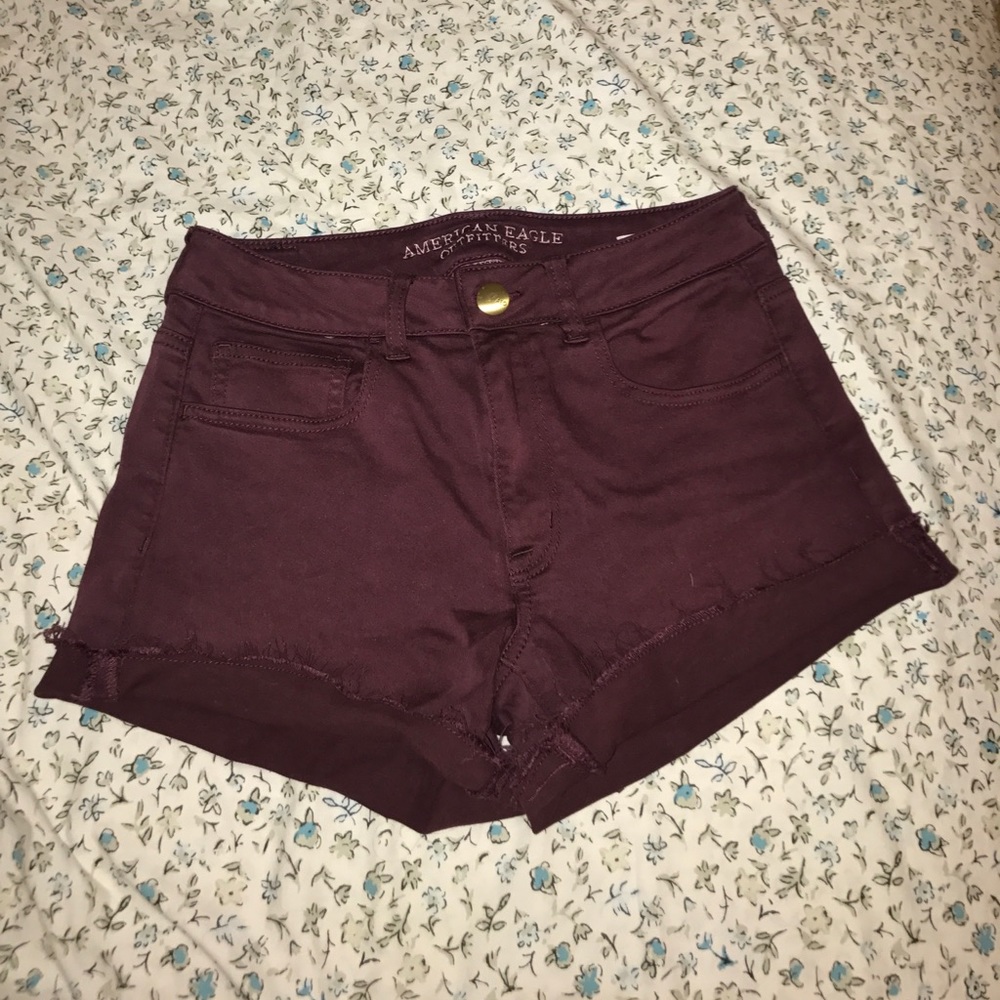 American eagle Burgundy shorts
