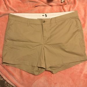 Old Navy Khaki Plus Size Shorts
