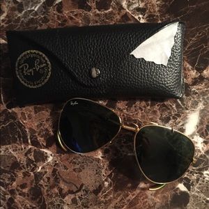Women's aviator Ray Bans authentic