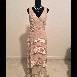 *Make an offer* Gorgeous taupe Detailed long dress