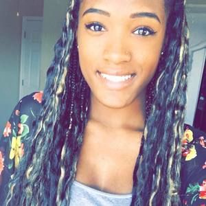 Meet your Posher, Destinee