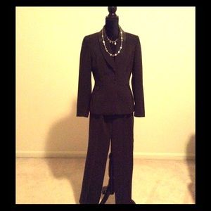 Gorgeous two piece pant suit