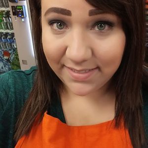 Meet your Posher, Loretta