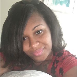 Meet your Posher, Felicia