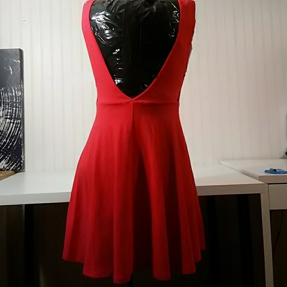 Dress - Picture 2 of 2