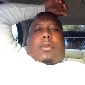 Meet your Posher, Derrick