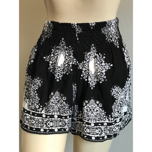 Angie Pants - Angie Black White High Waist Boho Shorts Mandala S