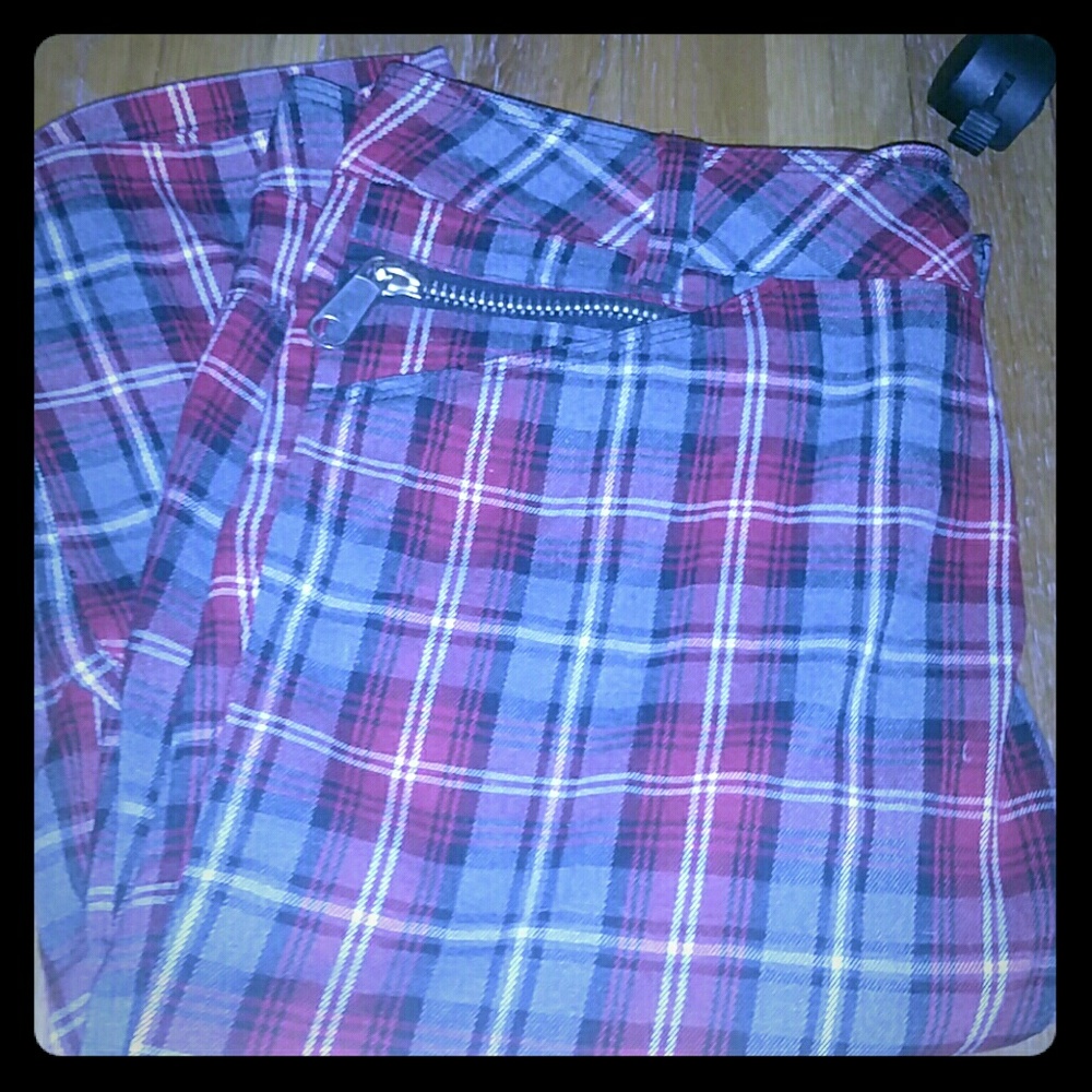 Vintage Punk Plaid Capri Pants