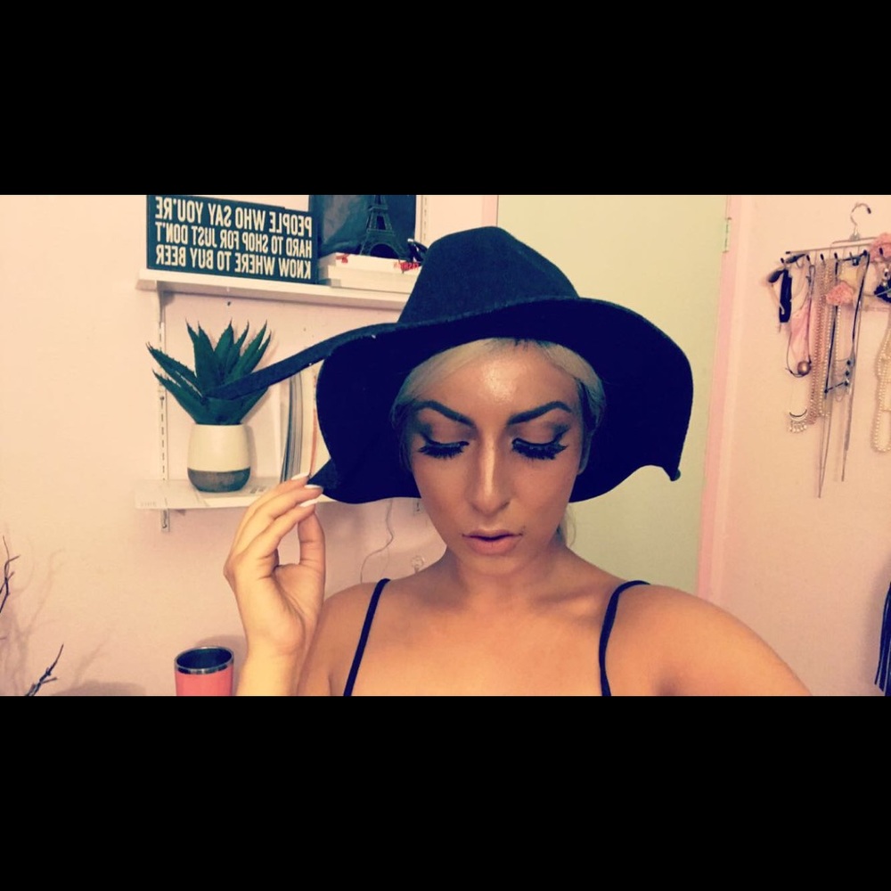 Element Floppy Wool Hat - Picture 4 of 4