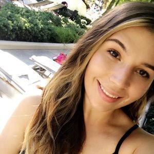 Meet your Posher, Alison