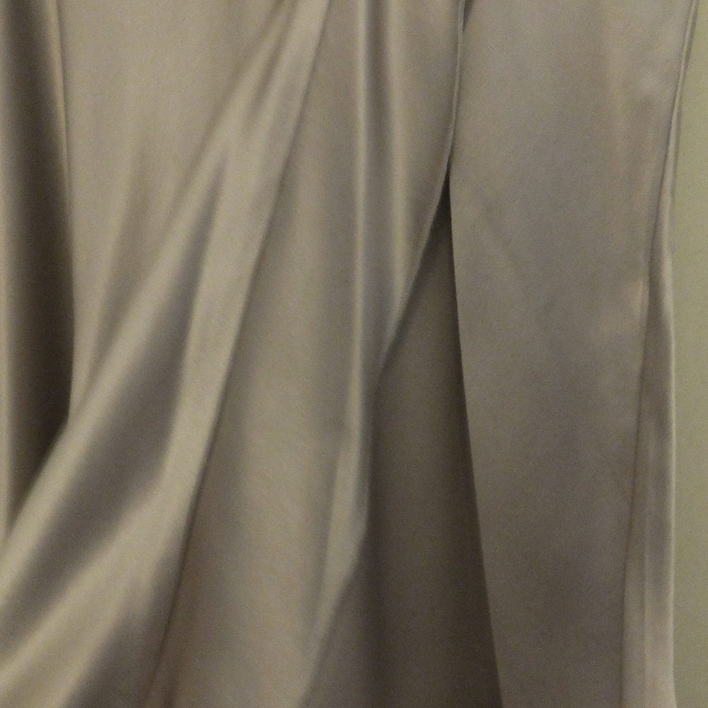Elegant and Flirty Taupe Silk Skirt by Walter - Picture 5 of 12