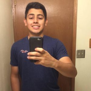 Meet your Posher, Cesar