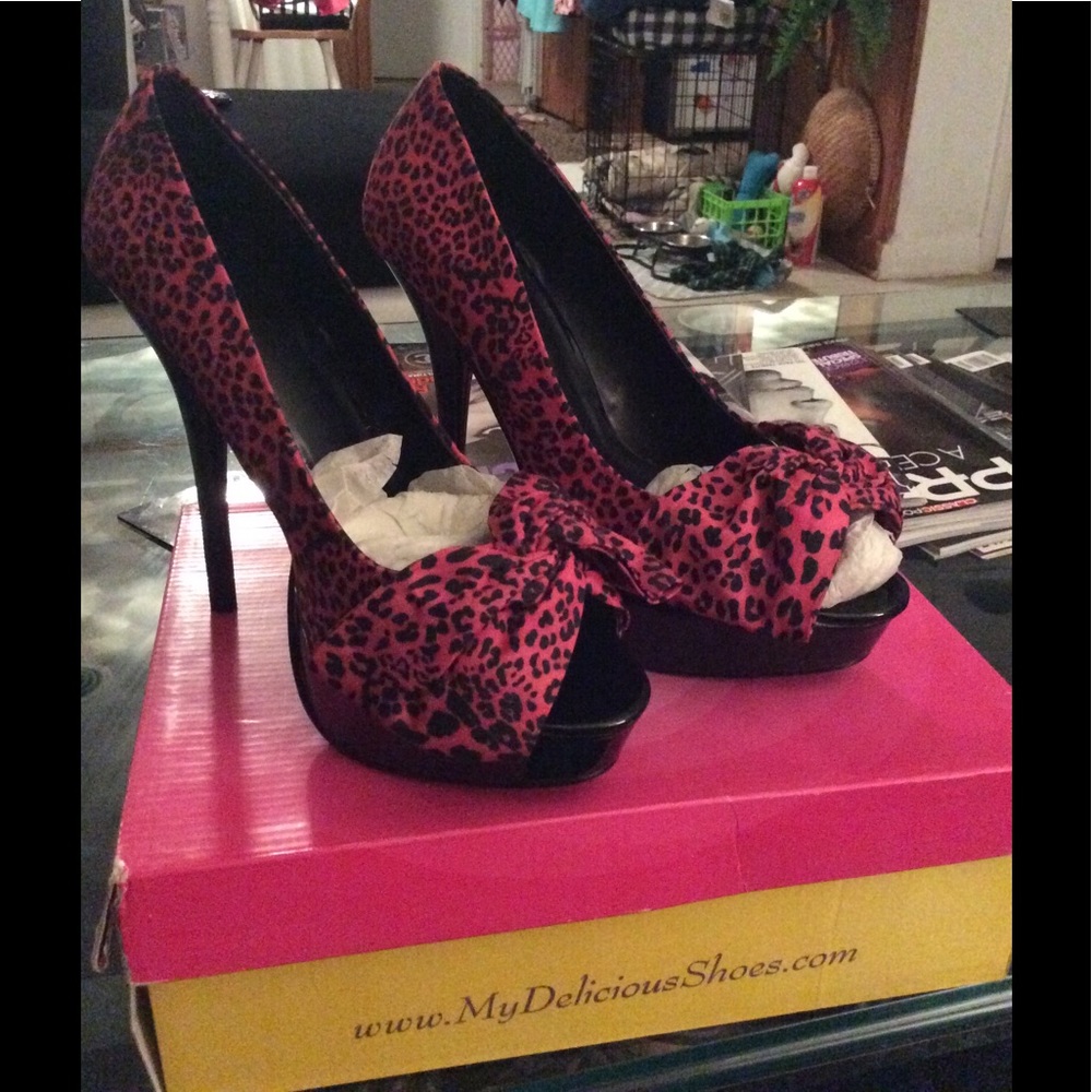 Fuchsia Leopard Pumps!💞
