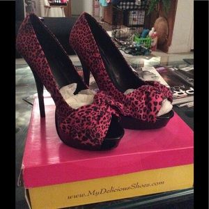 Fuchsia Leopard Pumps!💞