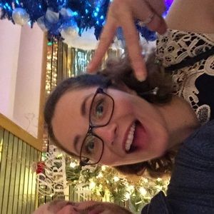 Meet your Posher, Christen